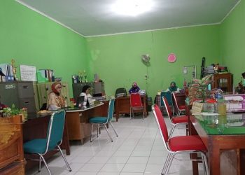 SOSIALISASI AGEN PERUBAHAN DI LINGKUNGAN PENGAWAS KEMENAG KOTA SURAKARTA