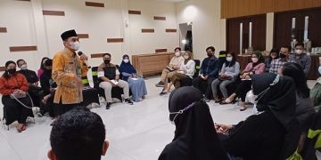 Mufti : Nangis Bareng, Yakin Masalah Teratasi