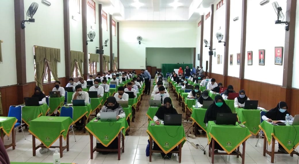 Peserta SKB bersyukur, persyaratan membawa peralatan ujian masing-masing