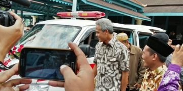Kunjungan Kerja Gubernur Ganjar ke Masjid Agung