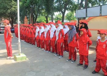 KEMENAG KOTA SURAKARTA MELEPAS KONTINGEN MADRASAH