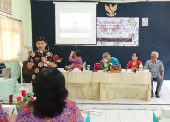Pelatihan Media Pembelajaran Guru Agama Kristen Berbasis IT