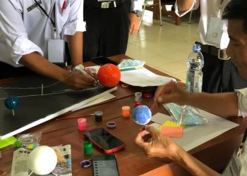 KETERAMPILAN PEMBELAJARAN SAINS DIDUKUNG DENGAN KREATIFITAS PARA GURU