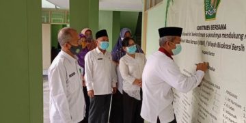 ASN Kemenag Kota Surakarta Komitmen Bersama