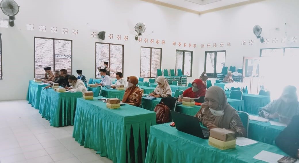 KOORDINASI DATA GURU DAN PRE TEST