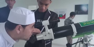Observatorium As-Syi’ra MAN 1 Surakarta Gelar Observasi Gerhana Bulan