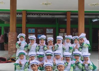 COOKING CLASS ANEKA OLAHAN PISANG RAJA, SEBAGAI PROJECT HASIL KARYA KEARIFAN LOKAL SISWA RA PALMA