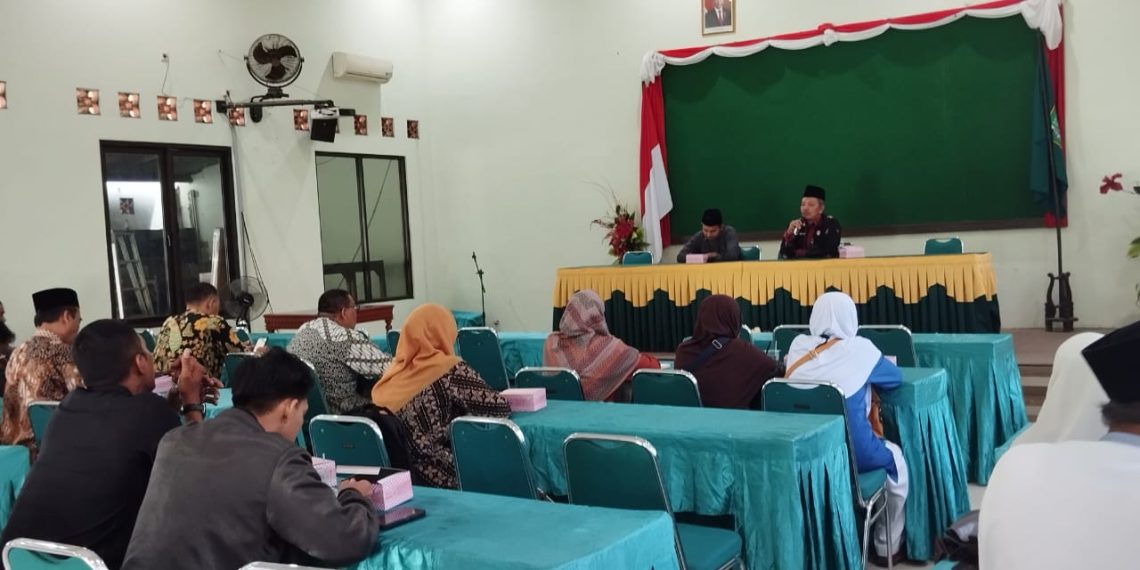 Capai Keluarga Maslahat, GKMNU Kejar Penempelan 30.000 stiker