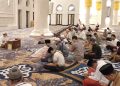 Penyuluh Agama Islam menyampaikan Kultum Qur’an di Masjid Zayyed Solo