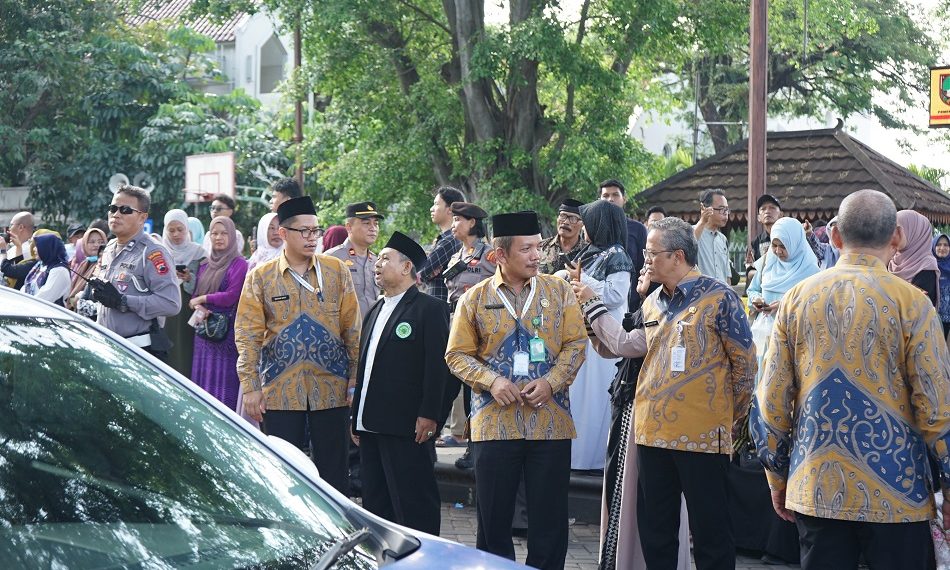 Mangayubagyo dan Pemberangkatan Jamaah Calon Haji Kota Surakarta Tahun 1445 H/ 2024 M Terlaksana Dengan Lancar dan Tepat Waktu