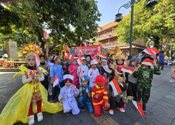 Mengenakan Konstum Profesi, Siswa/i RA Perwanida Rayakan Hari Anak Nasional ke-40 dengan Jalan Santai