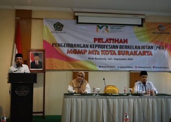 Pengembangan Keprofesian Berkelanjutan (PKB) Musyawarah Guru Mata Pelajaran Matematika dan IPA