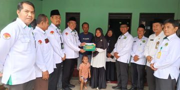 Memperingati Hari Guru, Kemenag Surakarta Serahkan Bantuan untuk Guru RA dengan Usaha UMKM
