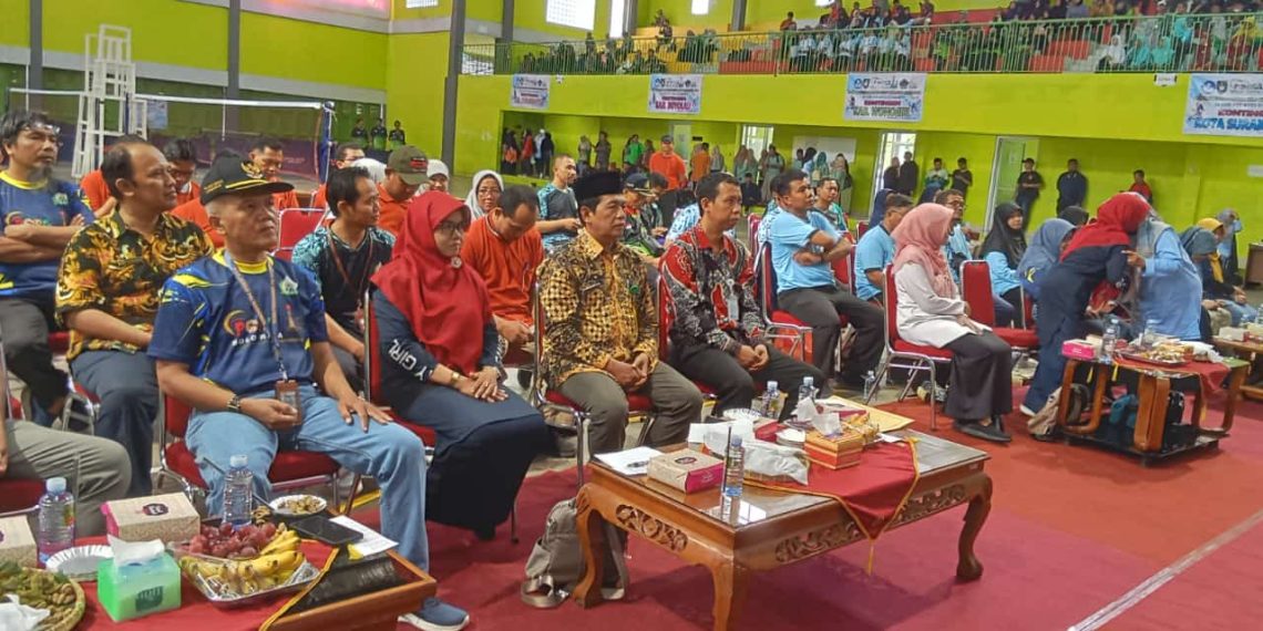 PORGAIS SOLO RAYA REBUTKAN PIALA BERGILIR