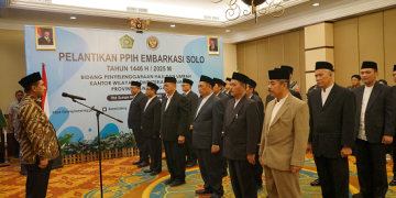 Wagub Jateng Taj Yasin Maimoen Lantik 23 PPIH Embarkasi Solo Tahun 1446 H/ 2025 M