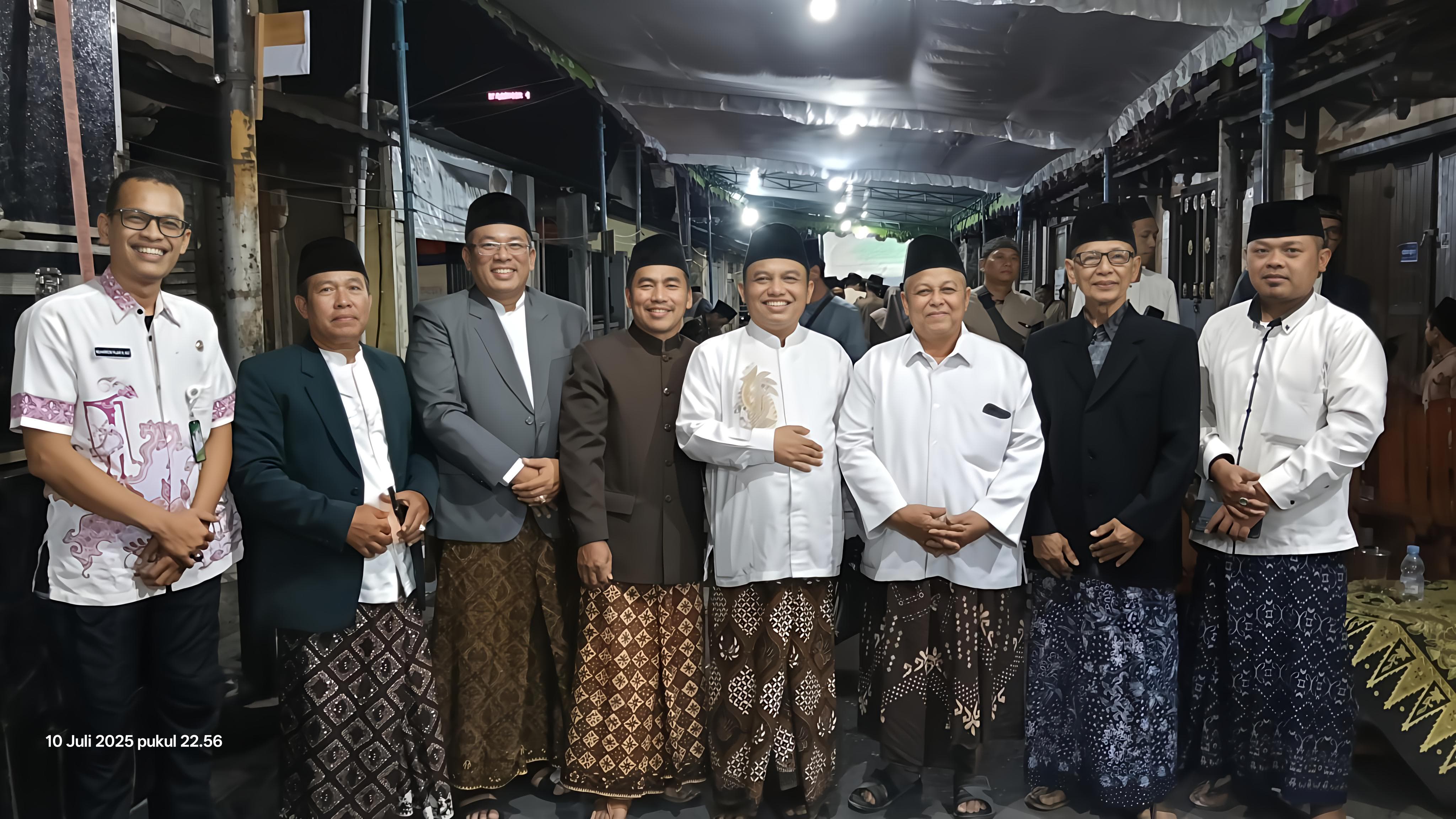 Kepala Kemenag Surakarta Hadiri Majelis Dzikru Haul KH Dimyathi Tremas dan Khataman Tahfidz di Ponpes Al-Quraniyy Mangkuyudan