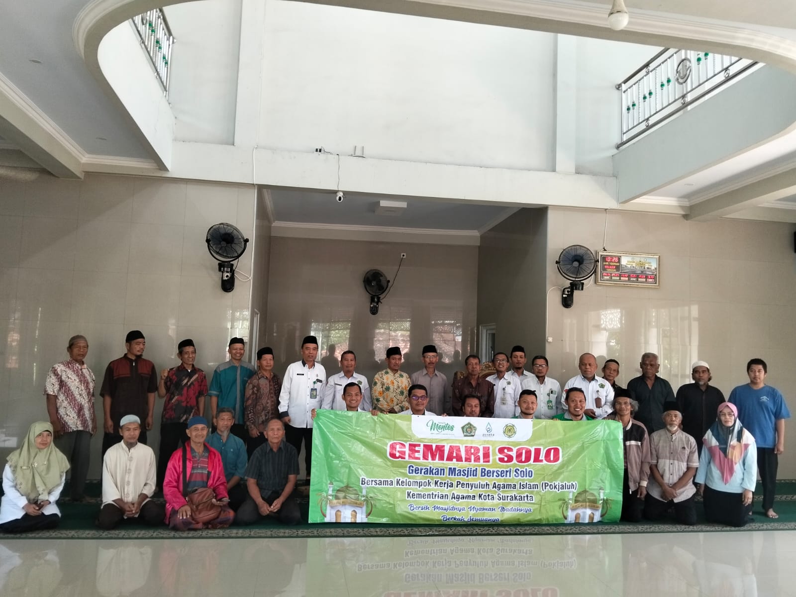 IPARI Kota Surakarta Gelar Bersih-Bersih Masjid Dan Dialog Keagamaan