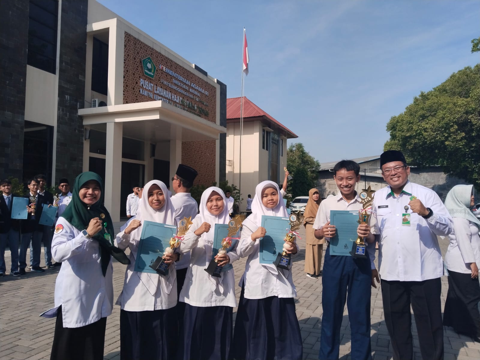 Empat Siswa MTsN Surakarta 1 Siap Melaju ke OMI Provinsi
