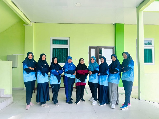 Srikandi MAN 1 Surakarta Raih Juara Lomba Bola Voli HAB Kemenag ke-80