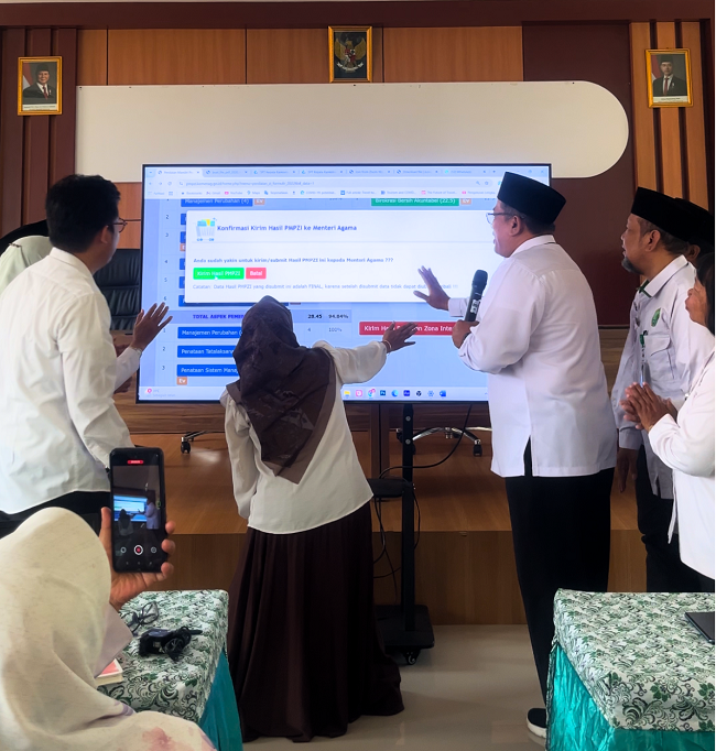 Submit PMPZI 2025 Bukan Garis Finish, Melainkan Milestone Marathon Panjang Dengan Tujuan Akhir Pelayanan Prima Untuk Masyarakat Kota Surakarta