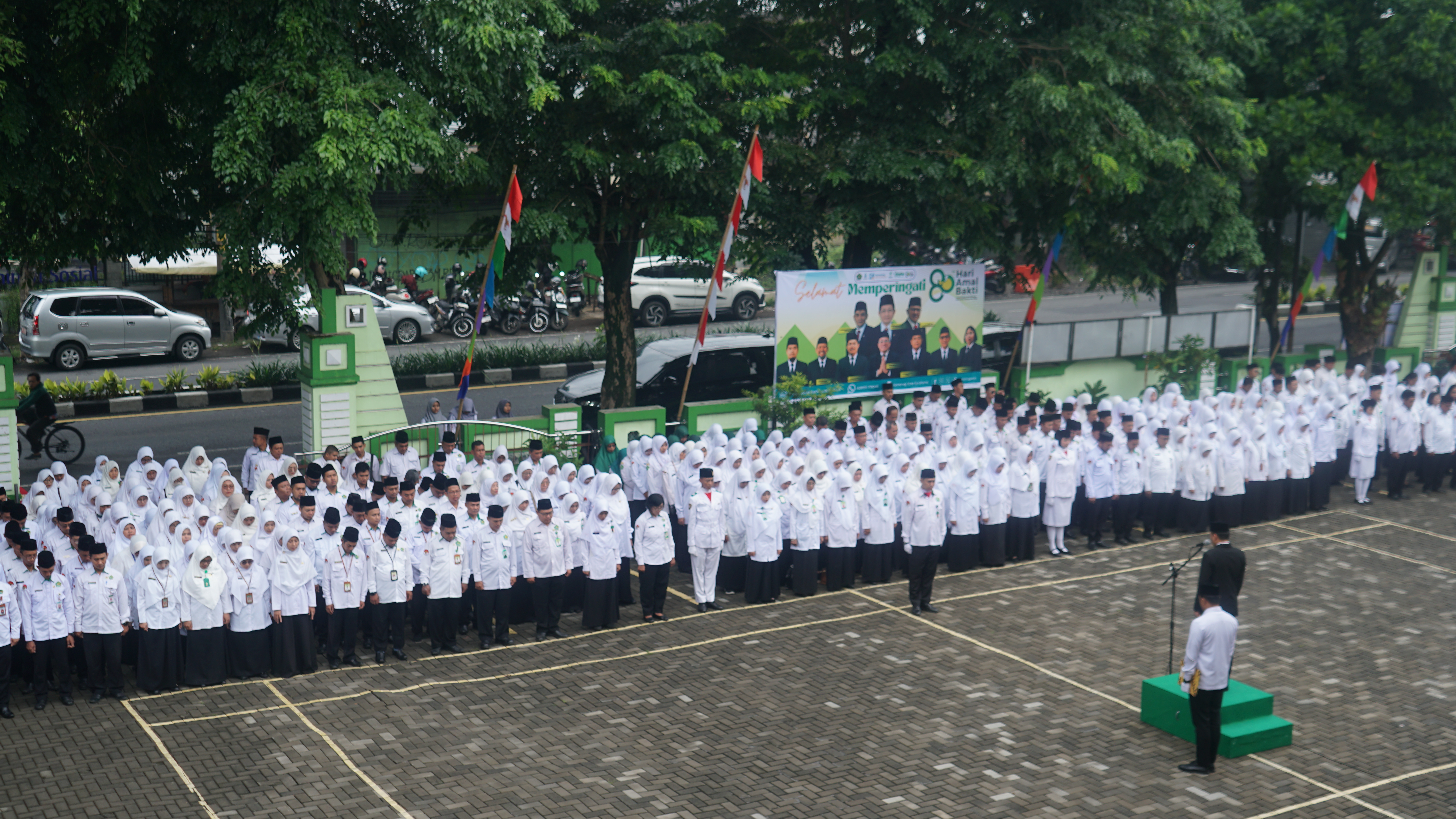 Upacara HAB ke-80 Kemenag di Surakarta Teguhkan Umat Rukun dan Sinergi Menuju Indonesia Damai dan Maju