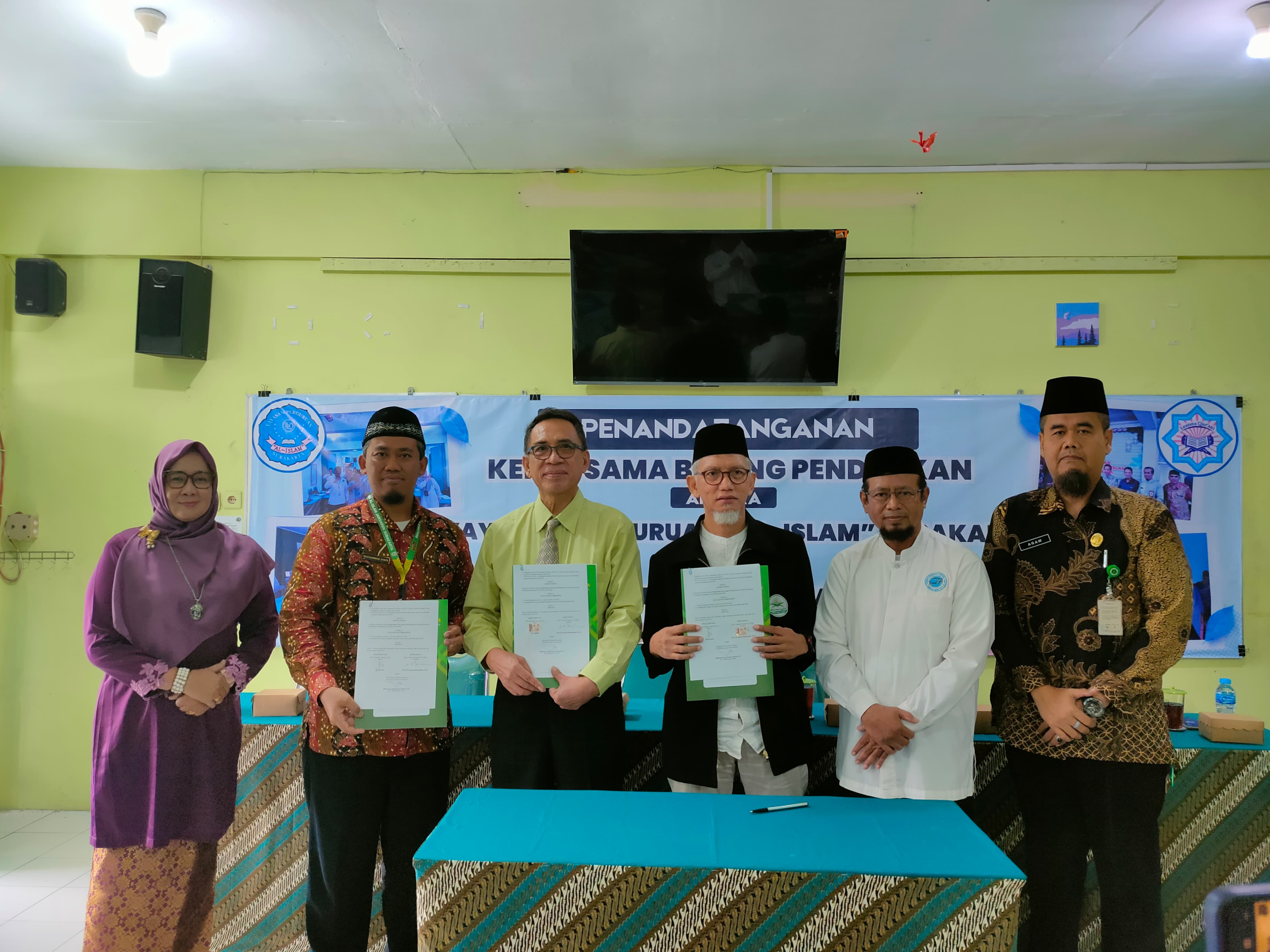Perkuat Sinergi Pendidikan Islam, Yayasan Perguruan Al-Islam Surakarta Jalin Kerja Sama dengan Yayasan Lentera Qur’ani Klaten