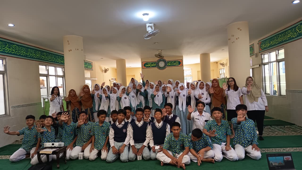 Sinergi Kuatkan Karakter Siswa : MTs Muhammadiyah Surakarta dan Dinsos Beri Edukasi Child Grooming