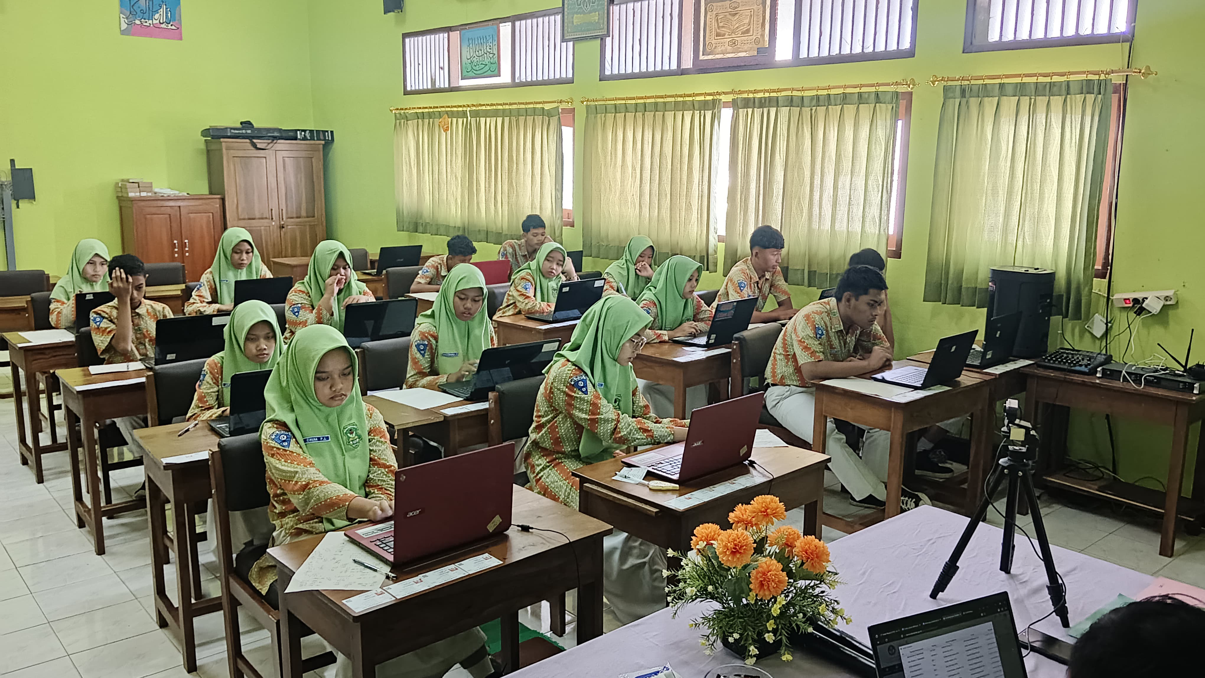 Bukan Sekadar Ujian: TKA di MTsN 2 Surakarta Jadi Ruang Belajar Tentang Usaha dan Integritas