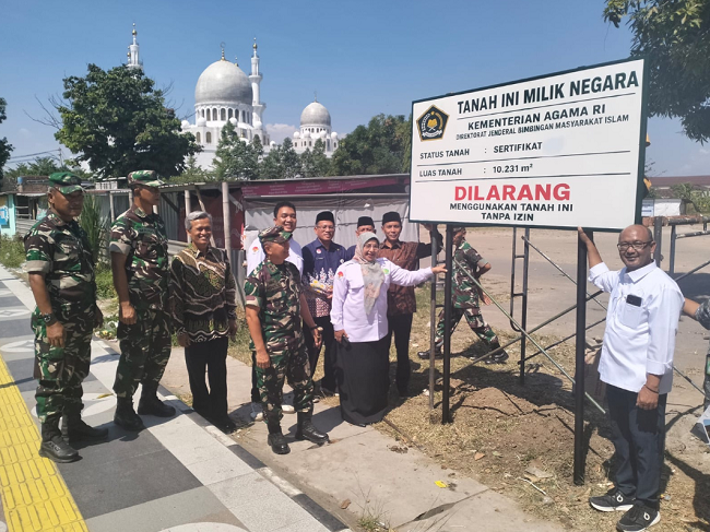 Papan Nama Terpasang, Lahan Eks Denbekang (Barat Masjid Zayed Solo) Resmi Jadi Aset BMN Kemenag RI