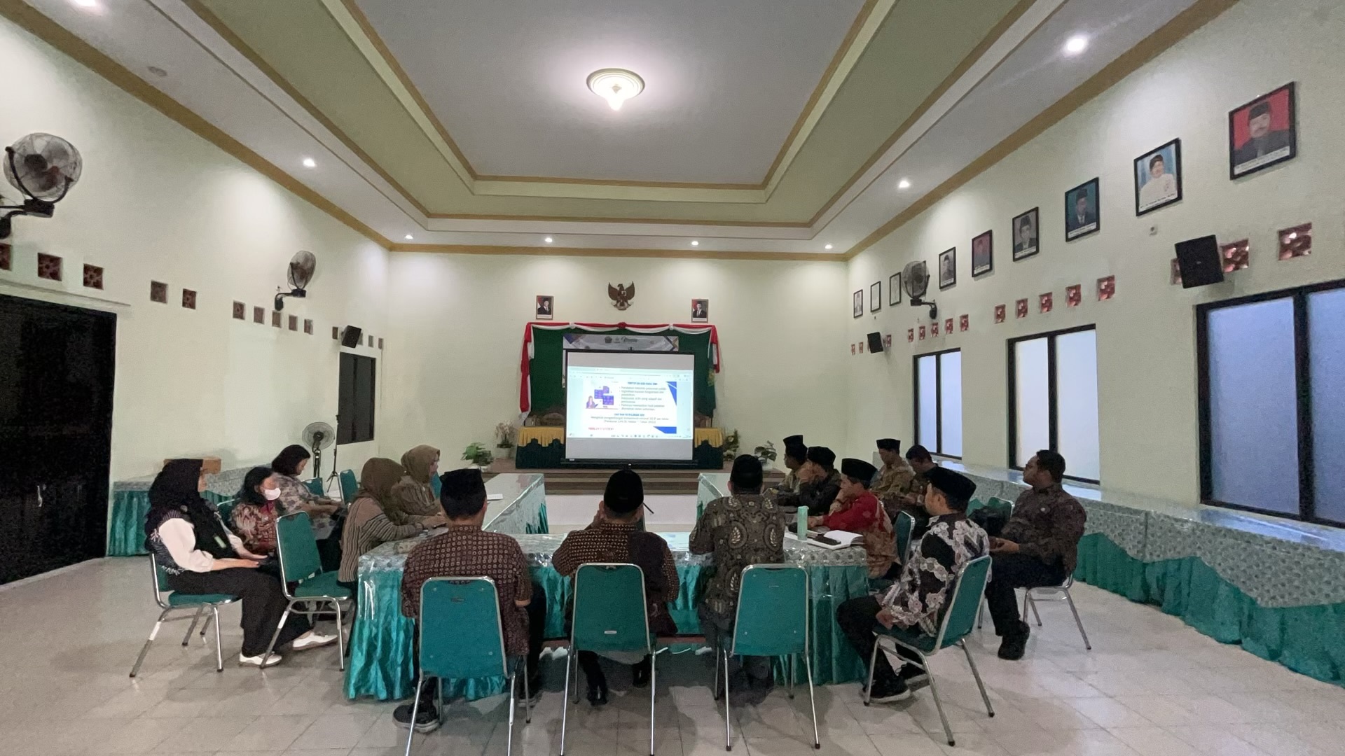 Pokja 3 Tim ZI Kankemenag Kota Surakarta Kaji Strategi Monev Kompetensi ASN Dan Soroti SRAWUNG Sebagai Opsi Pelatihan Yang Diperhitungkan