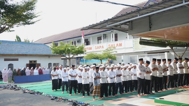 Pimpin Salat Istisqa Di Rutan Kelas I Surakarta, Penyuluh Agama Islam Kankemenag Kota Surakarta Perkuat Kesadaran Spiritual Dan Ajak Perbanyak Amal Kebajikan