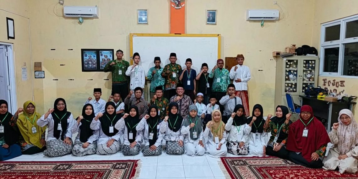 Beri Motivasi Kontingen PORSADIN VIII, Kemenag Surakarta Dampingi 18 Santri Berlaga di Tingkat Jawa Tengah